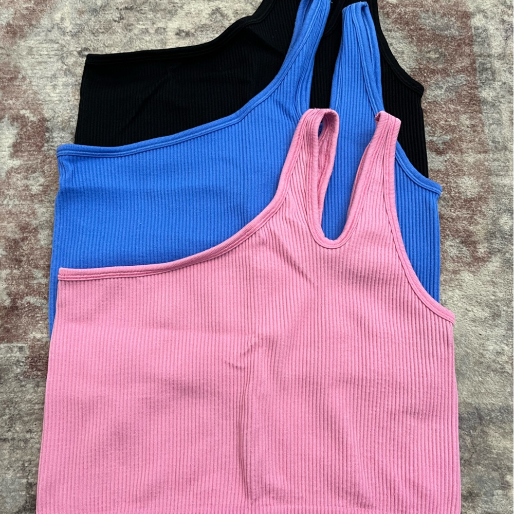 Aerie workout tops